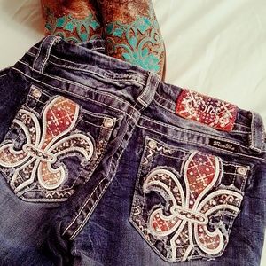 Fleur-de-lis Miss Me Jeans